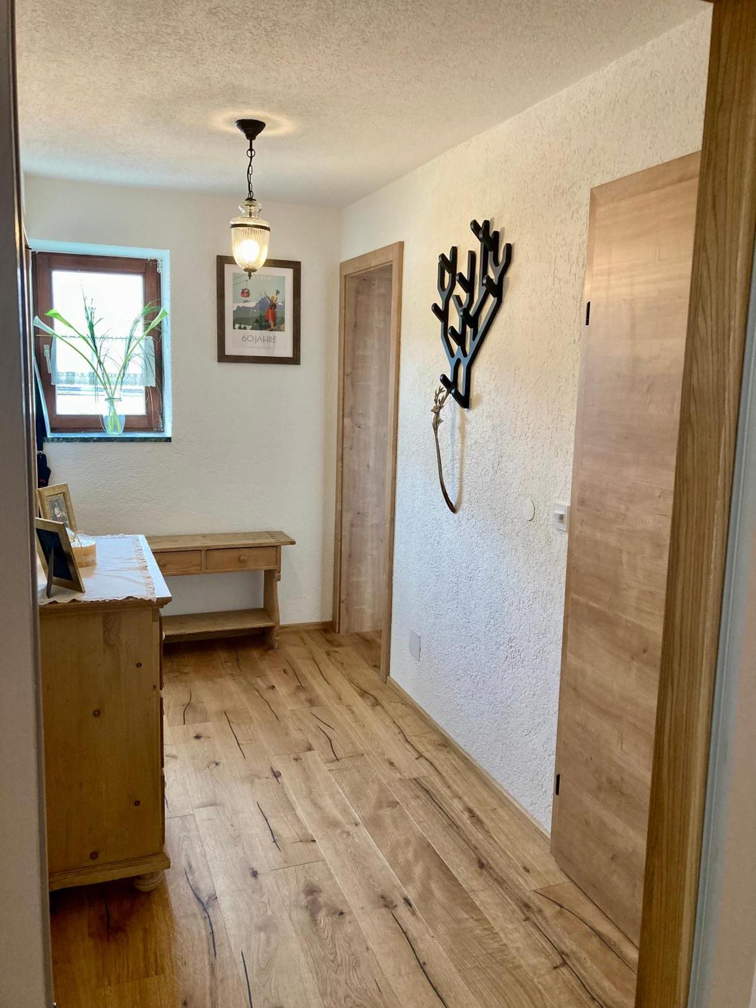 Cosy Apartment Bad Ischl In Quiet Residential Area - Newly Renovated Exterior photo